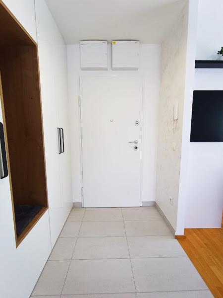 Teal Apartment-free Garage Parking Apartment *