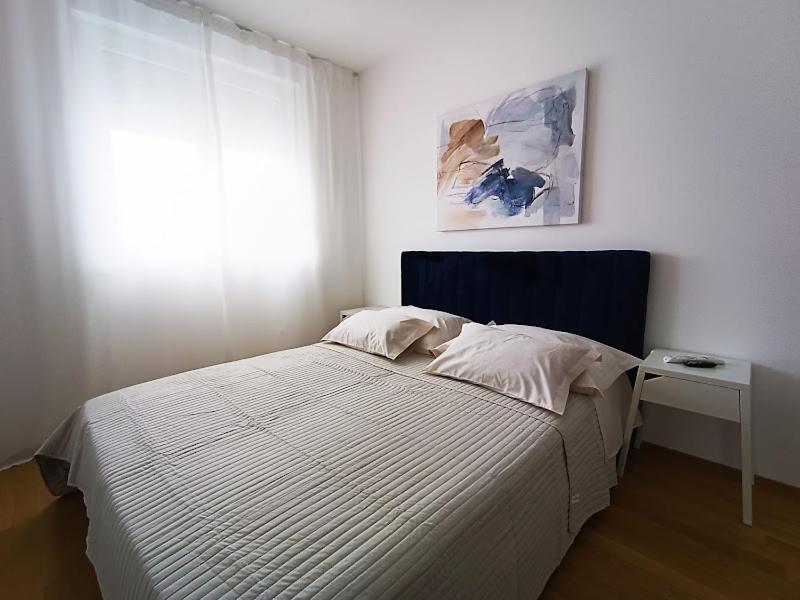 Teal Apartment-free Garage Parking Apartment *